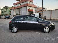 Usata Opel Corsa Sport 80 CV (58 kW) 2008 Nero Utilitaria