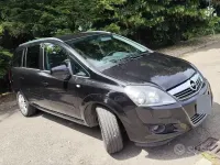 Usata Opel Zafira 150 CV (110 kW) 2012 Nero Monovolume