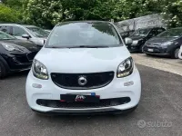 Usata Smart ForFour Prime 71 CV (52 kW) 2016 Bianco Utilitaria
