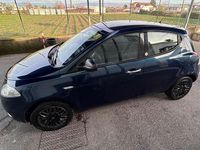 Usata Lancia Ypsilon Silver 69 CV (50 kW) 2017 Blu/azzurro Utilitaria