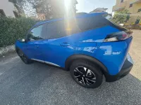 Usata Peugeot 2008 Allure 131 CV (96 kW) 2023 Blu/azzurro SUV