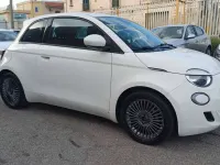 Usata Fiat 500e Passion 42 kW (58 CV) 2022 Bianco Utilitaria