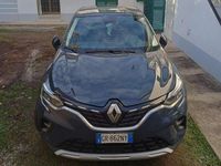 Usata Renault Captur Techno 101 CV (74 kW) 2024 Blu/azzurro SUV