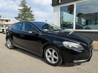 Usata Volvo V40 Kinetic 115 CV (84 kW) 2014 Nero Berlina