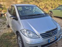 Usata Mercedes A180 Classic 109 CV (80 kW) 2011 Grigio Monovolume