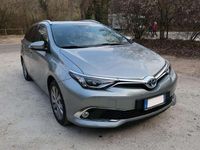 Usata Toyota Auris Touring Sports Lounge 99 CV (72 kW) 2016 Station wagon