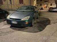 Usata Ford Focus 100 CV (73 kW) 1999 Berlina