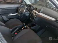 Usata Suzuki Swift 90 CV (66 kW) 2020 Grigio Utilitaria