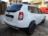 Usata Dacia Duster Black Shadow 110 CV (80 kW) 2017 Bianco SUV