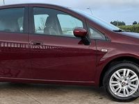 Usata Fiat Grande Punto 78 CV (57 kW) 2012 Rosso Utilitaria