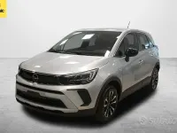 Usata Opel Crossland Elegance 110 CV (80 kW) 2024 Grigio SUV