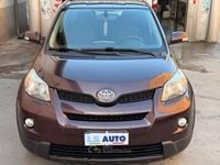 Usata Toyota Urban Cruiser Luxury 101 CV (74 kW) 2010 Viola Utilitaria