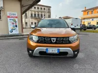 Usata Dacia Duster Prestige 101 CV (74 kW) 2020 Arancione SUV