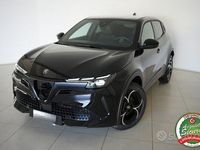 Nuova Alfa Romeo Junior Edizione Speciale 145 CV (106 kW) 2025 Nero SUV