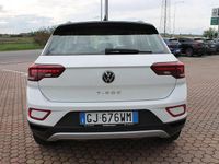 Usata VW T-Roc Life 150 CV (110 kW) 2022 Pure white / nero SUV