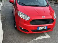 Usata Ford Courier 75 CV (55 kW) 2017 Rosso Monovolume