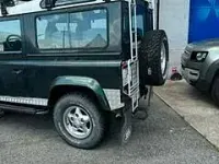 Usata Land Rover Defender 68 CV (50 kW) 2000 Verde SUV