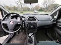 Usata Fiat Punto Lounge 69 CV (50 kW) 2017 Nero Utilitaria