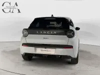 Nuova Lancia Ypsilon 101 CV (74 kW) 2025 Utilitaria