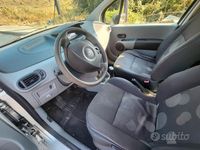 Usata Renault Modus 75 CV (55 kW) 2007 Grigio Monovolume