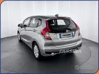 Usata Honda Jazz Comfort 102 CV (75 kW) 2019 Grigio Utilitaria