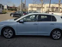 Usata VW Golf VIII Life 115 CV (84 kW) 2025 Blu Berlina