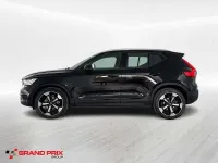 Usata Volvo XC40 Momentum 163 CV (119 kW) 2022 Grigio SUV