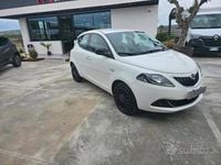 Usata Lancia Ypsilon S 69 CV (50 kW) 2022 Bianco Utilitaria