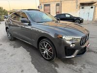 Usata Maserati Levante 275 CV (202 kW) 2019 Grigio SUV
