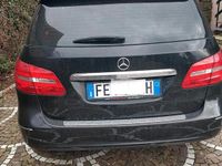 Usata Mercedes B180 109 CV (80 kW) 2016 Nero Utilitaria