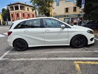 Käytetty Mercedes B200 AMG 135 HP (99 kW) 2017 Valkoinen Tila-auto