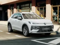 Nuova VW T-Roc Life 115 CV (84 kW) 2026 Pure white SUV