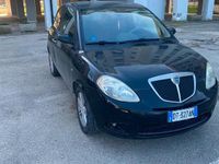 Usata Lancia Ypsilon 90 CV (66 kW) 2008 Nero Utilitaria