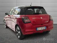 Usata Suzuki Swift 83 CV (61 kW) 2025 Rosso Utilitaria
