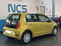 Usata VW up! move up! 60 CV (44 kW) 2018 Oro Utilitaria