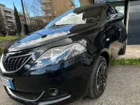 Usata Lancia Ypsilon Gold 69 CV (50 kW) 2022 Nero Utilitaria