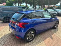 Usata Hyundai i20 101 CV (74 kW) 2023 Blu/azzurro Utilitaria
