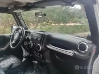 Usata Jeep Wrangler 200 CV (147 kW) 2011 Bianco SUV