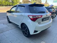 Usata Toyota Yaris Hybrid Edition 73 CV (53 kW) 2018 Madreperla Berlina
