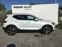 Usata Volvo XC40 Core 129 CV (94 kW) 2022 Crystal white SUV