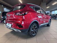 Usata MG ZS Luxury 106 CV (77 kW) 2023 Rosso SUV