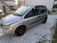 Usata Fiat Multipla 103 CV (75 kW) 2005 Grigio Monovolume