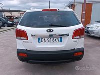 Usata Kia Sorento Active 197 CV (144 kW) 2010 Bianco SUV