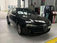 Usata Alfa Romeo 147 Distinctive 105 CV (77 kW) 2009 Nero Utilitaria
