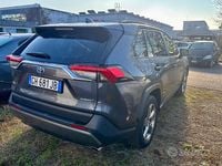 Usata Toyota RAV4 218 CV (160 kW) 2021 Grigio Station wagon