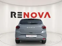 Usata Dacia Sandero Expression 101 CV (74 kW) 2023 Grigio Berlina