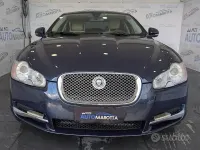 Usata Jaguar XF Luxury 207 CV (152 kW) 2009 Blu/azzurro Berlina