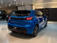 Usata Peugeot 208 GT 102 CV (75 kW) 2022 Blu Utilitaria