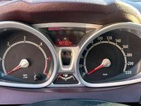 Usata Ford Fiesta 68 CV (50 kW) 2009 Grigio Utilitaria