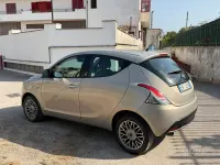 Usata Lancia Ypsilon 69 CV (50 kW) 2012 Marrone Utilitaria
